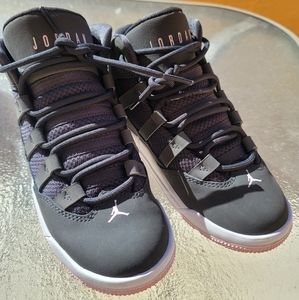 Girls Jordan's sneakers